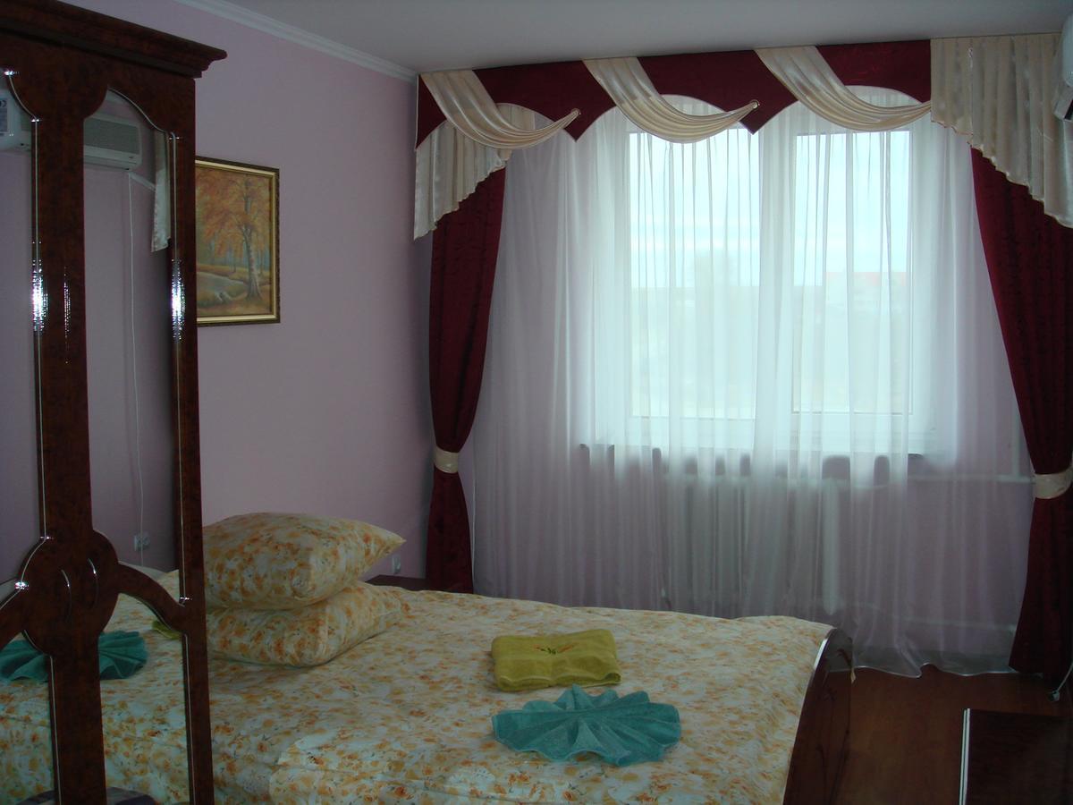 Velyka Omelyana Hotel - Restaurant "Lion'S Heart" מראה חיצוני תמונה