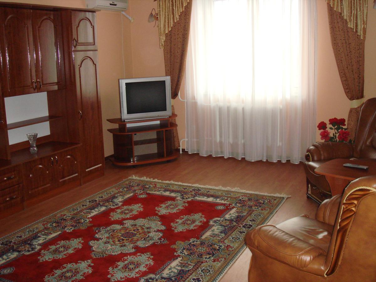 Velyka Omelyana Hotel - Restaurant "Lion'S Heart" מראה חיצוני תמונה