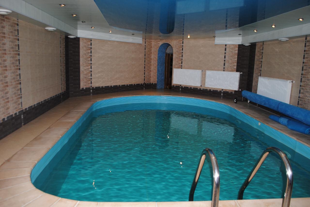 Velyka Omelyana Hotel - Restaurant "Lion'S Heart" מראה חיצוני תמונה