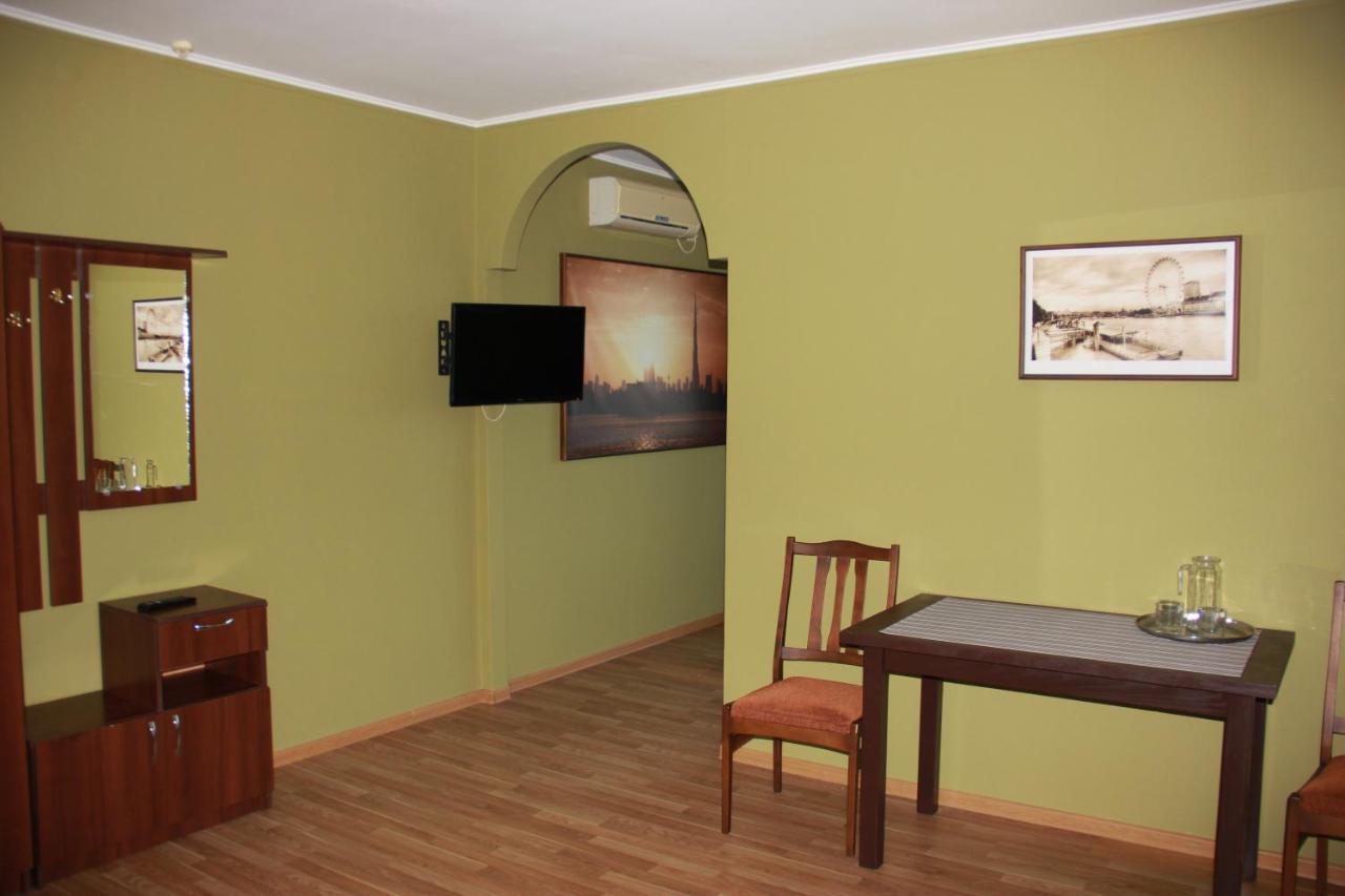Velyka Omelyana Hotel - Restaurant "Lion'S Heart" מראה חיצוני תמונה